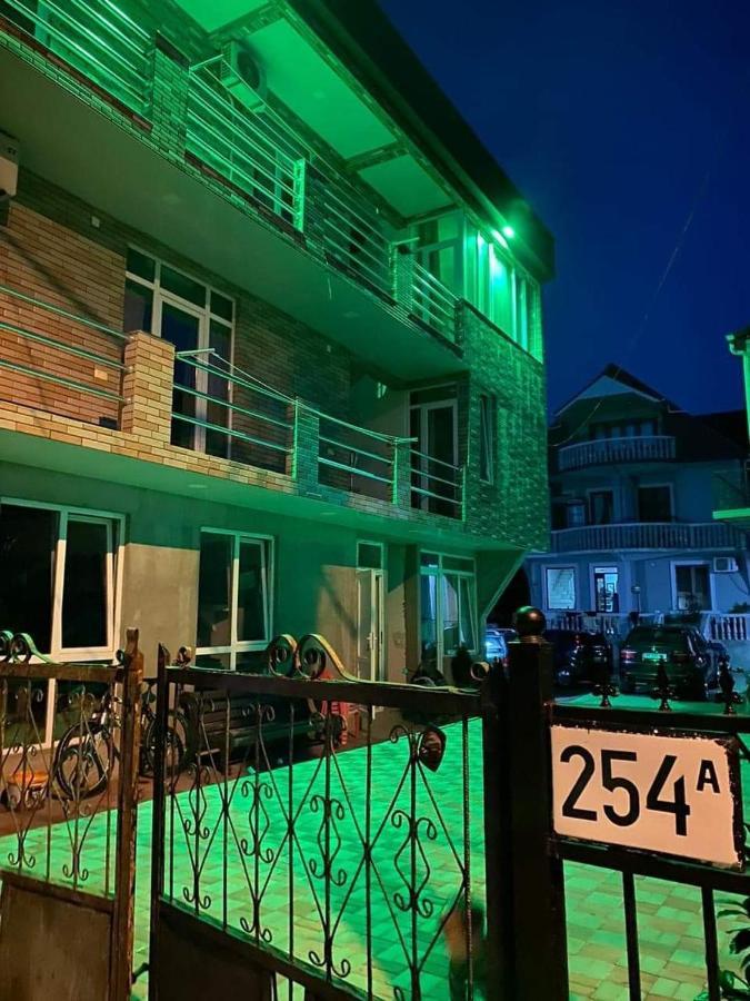 Guest House "Sulo" コブレチ エクステリア 写真