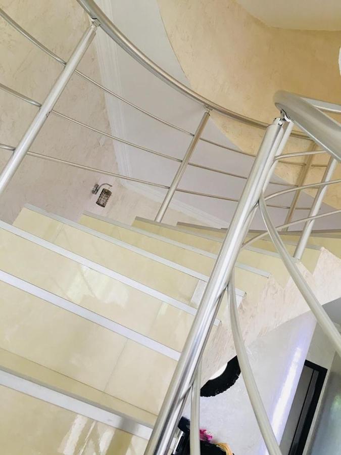 Guest House "Sulo" コブレチ エクステリア 写真